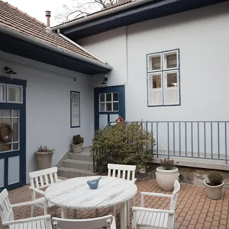 Ister בית נופש אסטרגום