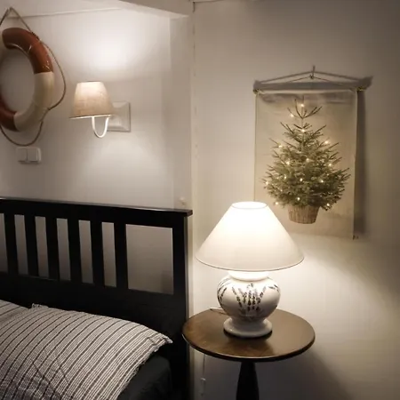 Ister * אסטרגום