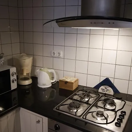 Ister אסטרגום